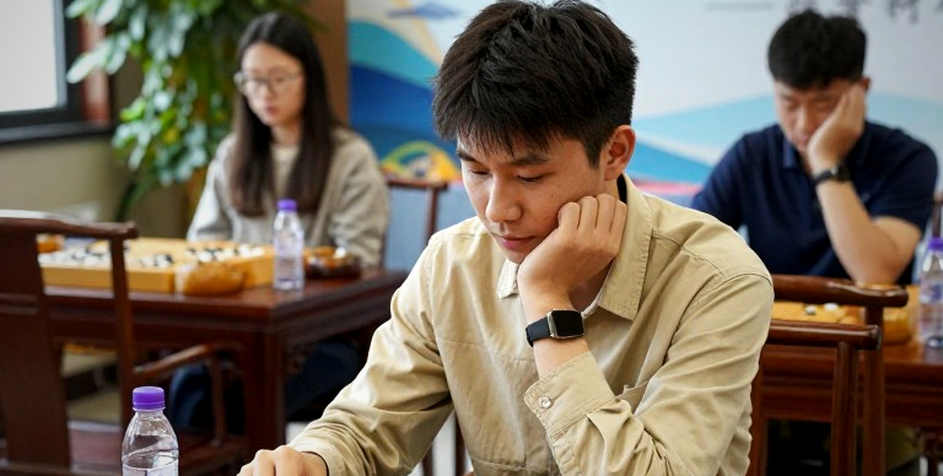 Not FIDE Ratings, but a Sales Pitch: The Ledger of a Title–Content Mismatch in the Scotch Game Not FIDE Ratings, but a Sales Pitch: The Ledger of a Title–Content Mismatch in the Scotch Game