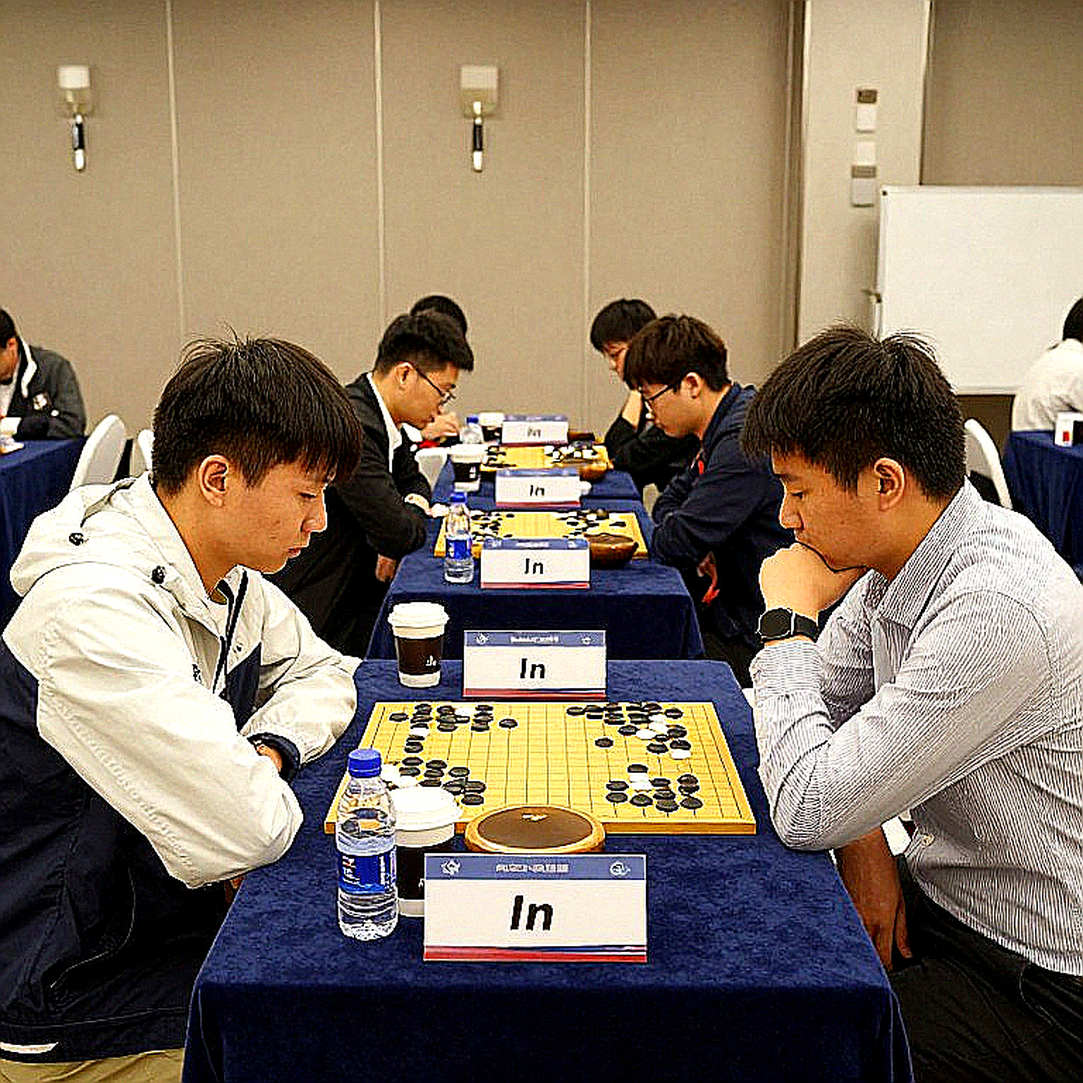 Not FIDE Ratings, but a Sales Pitch: The Ledger of a Title–Content Mismatch in the Scotch Game Not FIDE Ratings, but a Sales Pitch: The Ledger of a Title–Content Mismatch in the Scotch Game