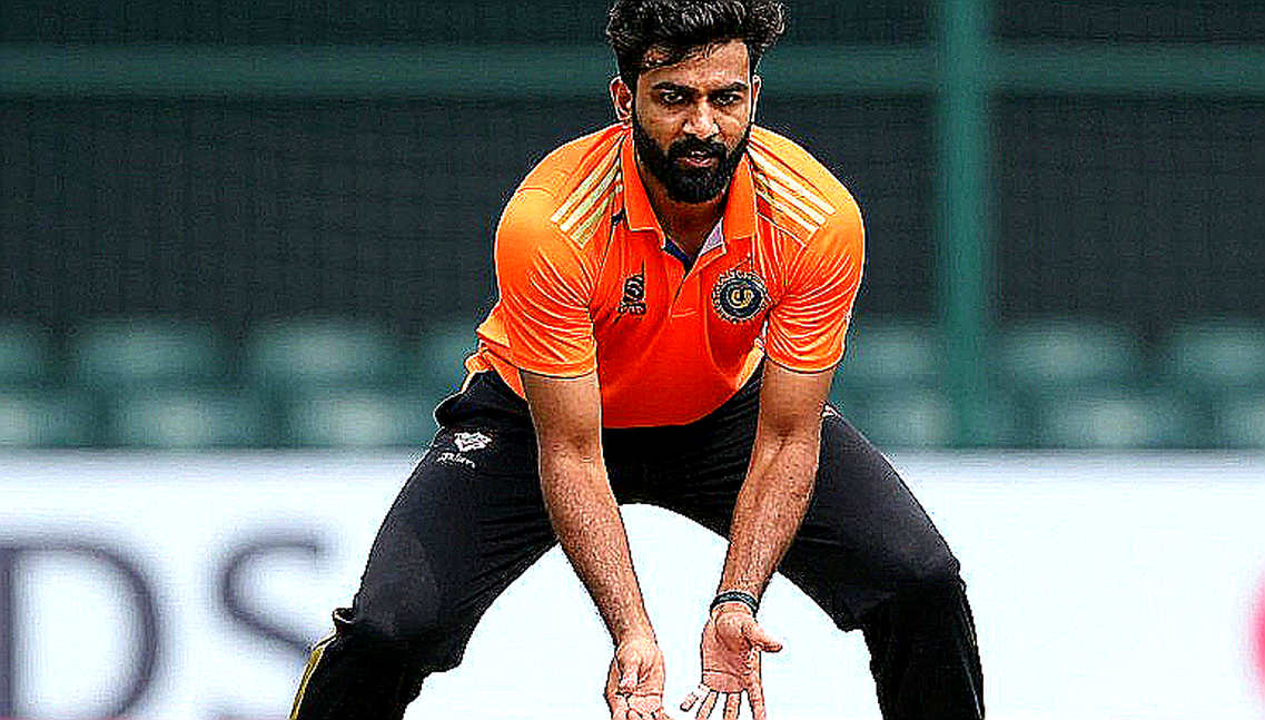 হারমানপ্রীত কৌরের অধিনায়কত্বের খাতা বন্ধ, খুলে গেল উত্তরাধিকারের লেজার হারমানপ্রীত কৌরের অধিনায়কত্বের খাতা বন্ধ, খুলে গেল উত্তরাধিকারের লেজার