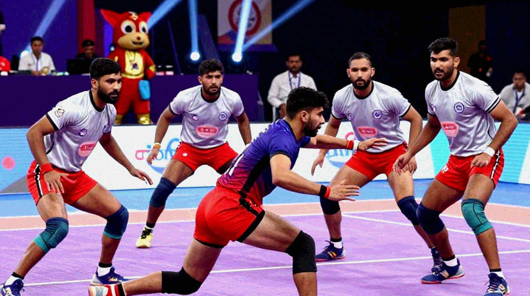 অ্যাস্ট্রালিসের ৯৭,৬৩৩ ক্রোনার: যে চুক্তি মাইলফলক বলে ঘোষিত, তার খাতা এখনো স্বাক্ষরহীন