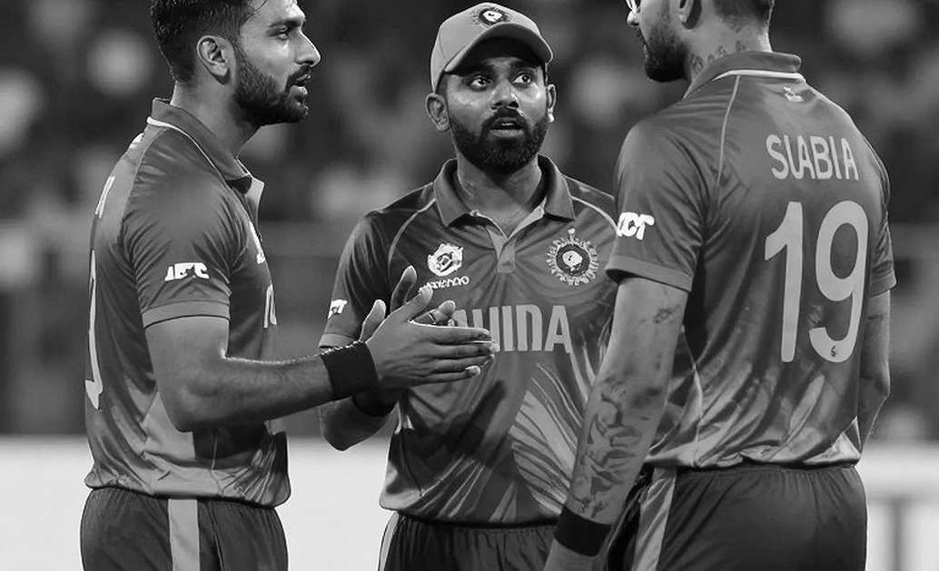 যে বিশ্লেষণ খালি ফিরে এল: ক্রিকেট ট্রান্সফার বাজারের তথ্য-অখণ্ডতা এবং ব্লকচেইন লেজারের নীরব প্রতিশ্রুতি যে বিশ্লেষণ খালি ফিরে এল: ক্রিকেট ট্রান্সফার বাজারের তথ্য-অখণ্ডতা এবং ব্লকচেইন লেজারের নীরব প্রতিশ্রুতি