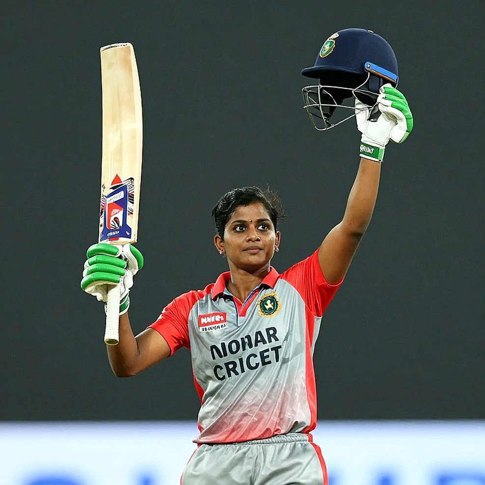 ২১৫ রানের ঋণ, ৪৫ ওভারে ১৩১/২: চায়ের বিরতিতে আফগানিস্তানের ব্যাটিং কোড আসলে কী বলছে
